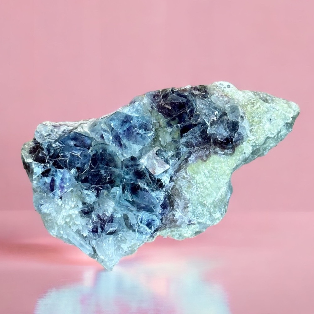 Raw fluorite specimen